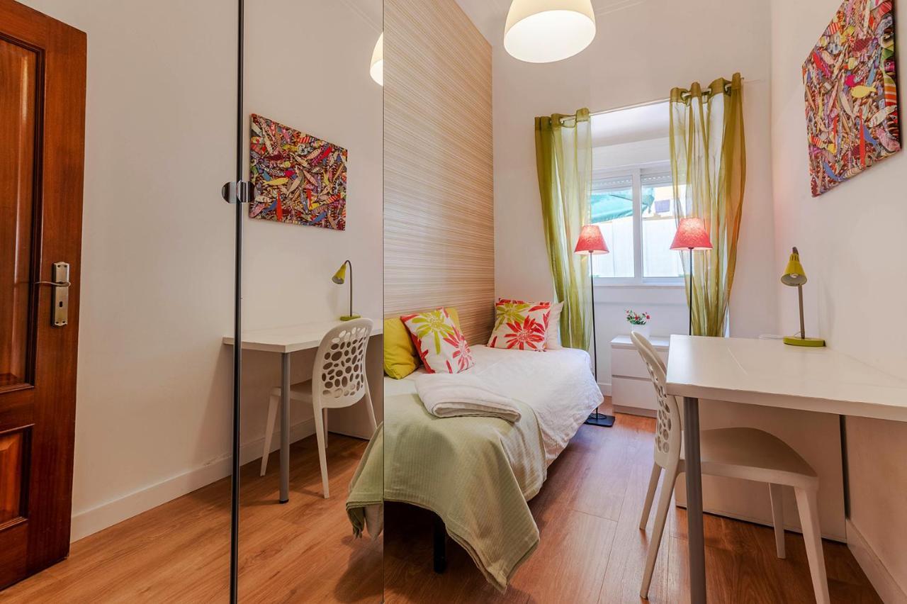 Apartment Alm- Spacious. Sunny. Patio. Quiet Area. Fast Wifi Lissabon