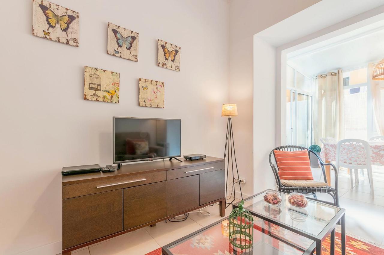 Apartment Alm- Spacious. Sunny. Patio. Quiet Area. Fast Wifi Lissabon