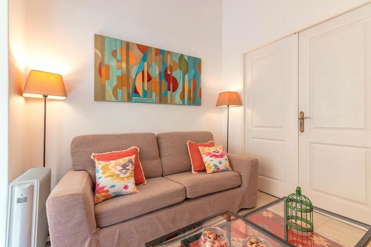 Alm- Spacious. Sunny. Patio. Quiet Area. Fast Wifi *